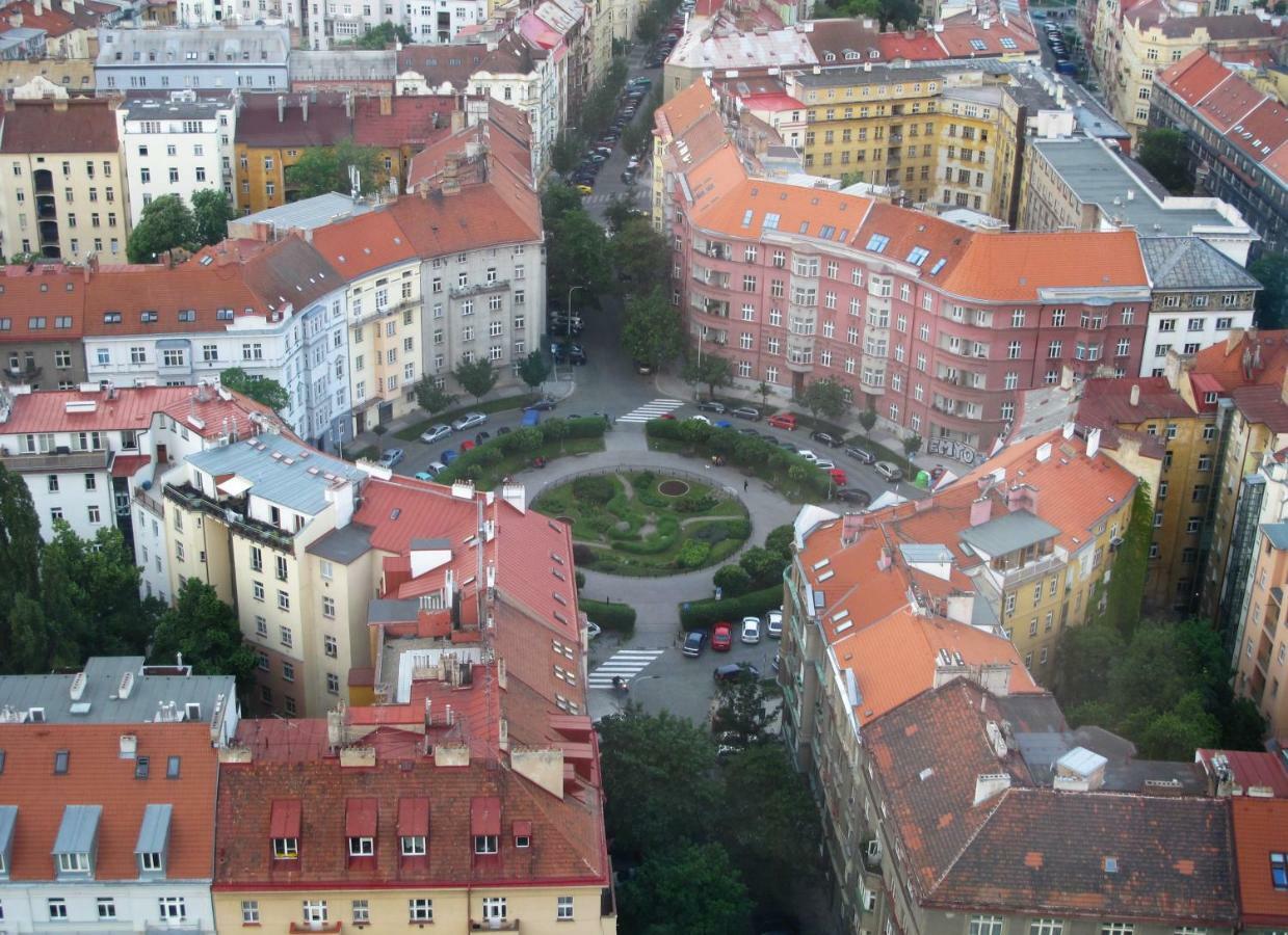 Cosy Apartment Under The Tower Praag Buitenkant foto